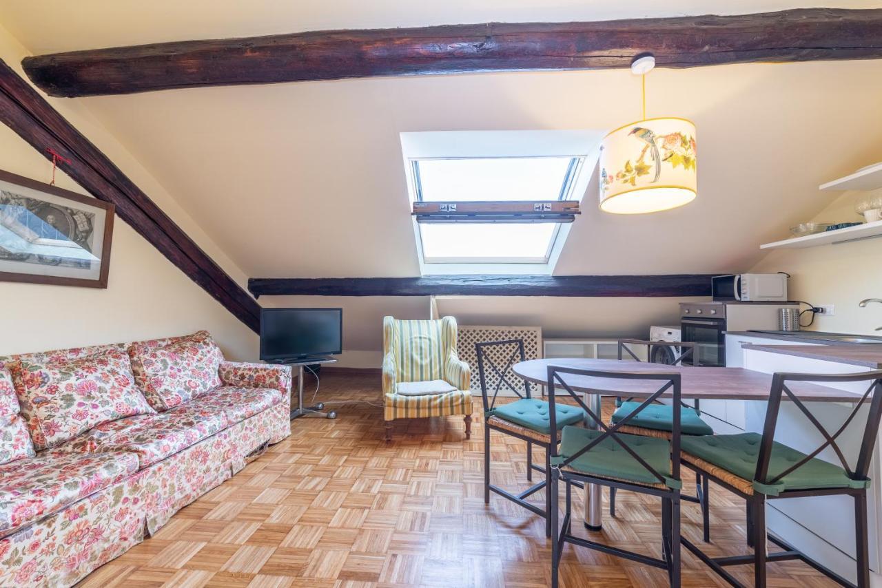 Brera - Sella Charme Apartment Castle View 밀라노 외부 사진